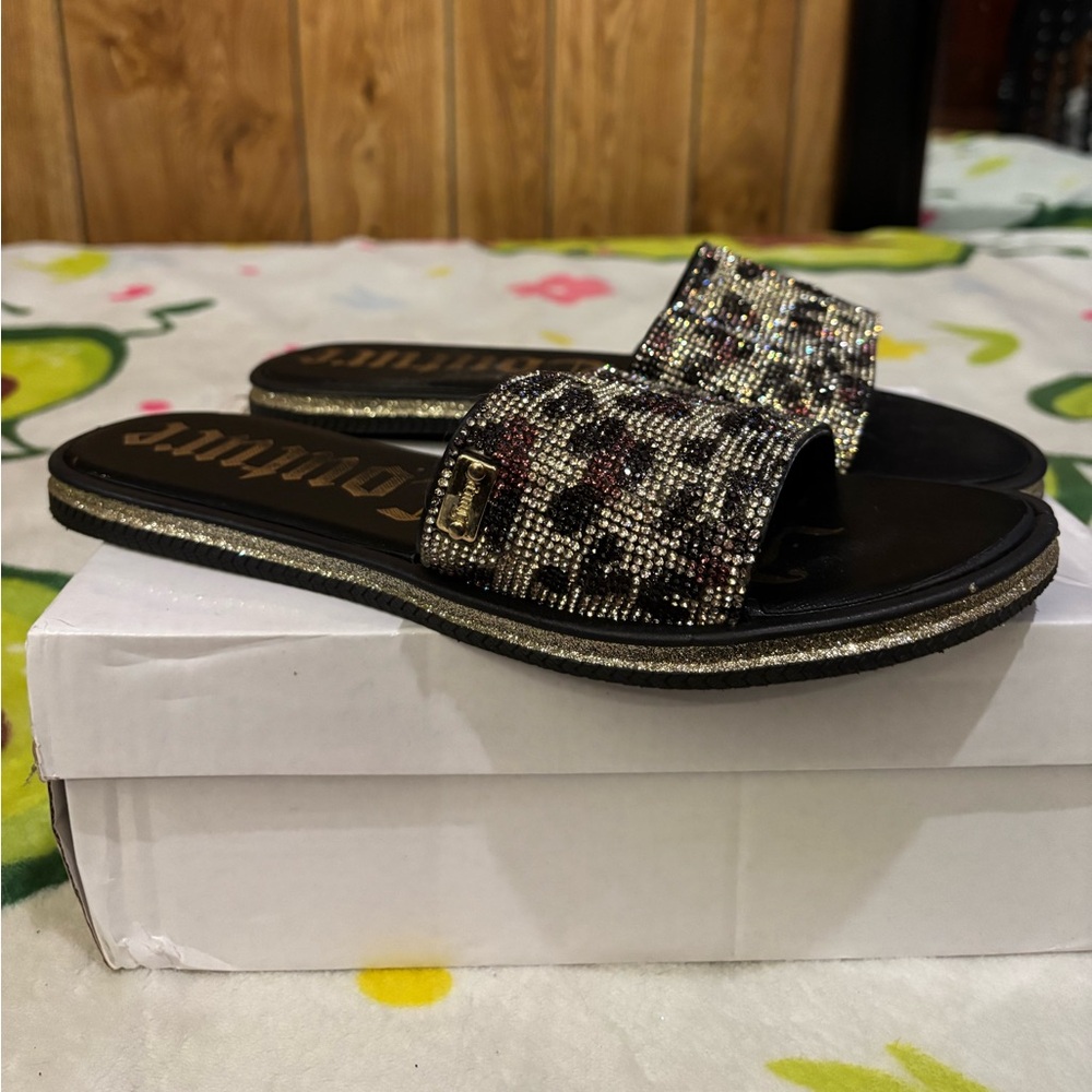 Sandals - Picture 3 of 3